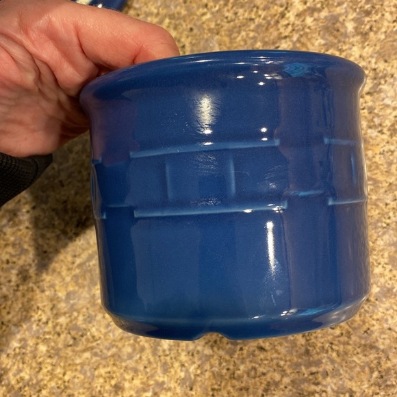 Longaberger Pint Crock With Lid / Coaster Cornflower Blue Pottery - Picture 7 of 17